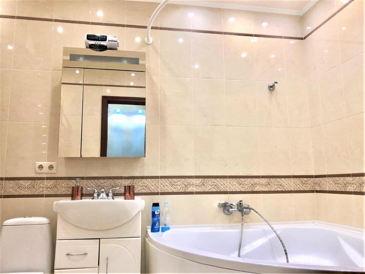 Vip Апартаменти З Видом На Озеро Kiew Exterior foto